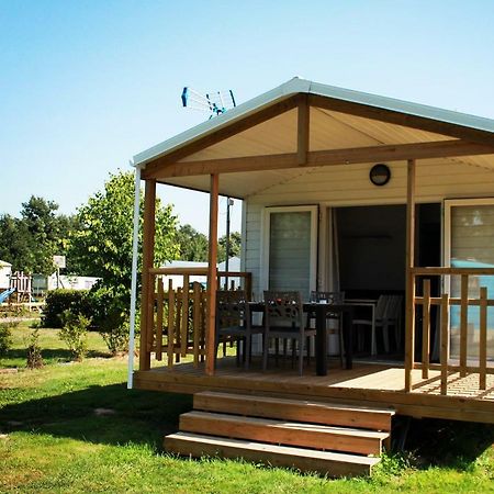 Camping Au Pre De L'Etang Sainte-Foy  Dış mekan fotoğraf