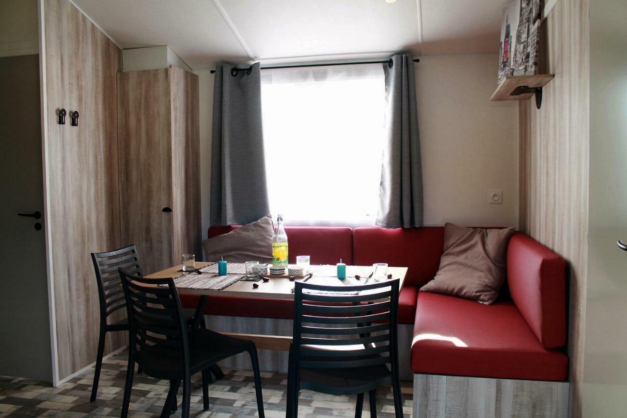 Camping Au Pre De L'Etang Sainte-Foy  Dış mekan fotoğraf
