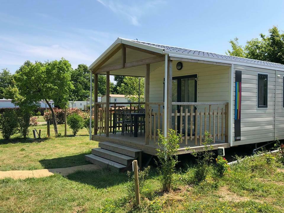 Camping Au Pre De L'Etang Sainte-Foy  Dış mekan fotoğraf